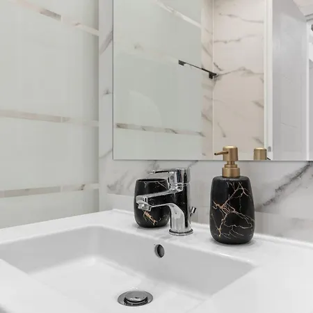 Kesem - The Velvet With Ground Level Indoor Parking Apartamento