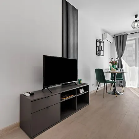 Kesem - The Velvet With Ground Level Indoor Parking Bükreş
