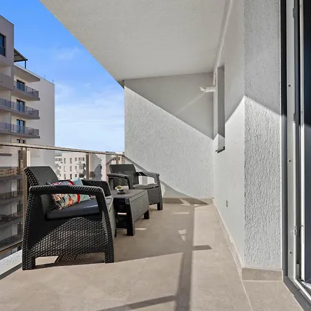 Kesem - The Velvet With Ground Level Indoor Parking Bükreş