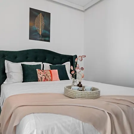 Kesem - The Velvet With Ground Level Indoor Parking * بوخارست