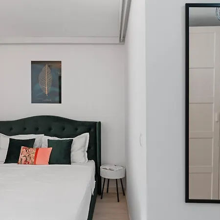 شقة Kesem - The Velvet With Ground Level Indoor Parking بوخارست